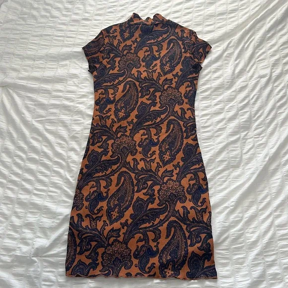 Urban Outfitters Paisley Mock Neck Dress - Picture 3 of 4